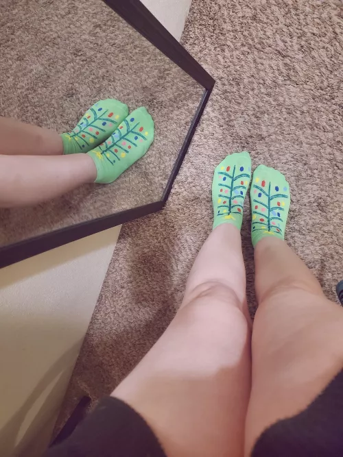 Do you have your tree yet this year? Decorated with my pungent scent [Selling]