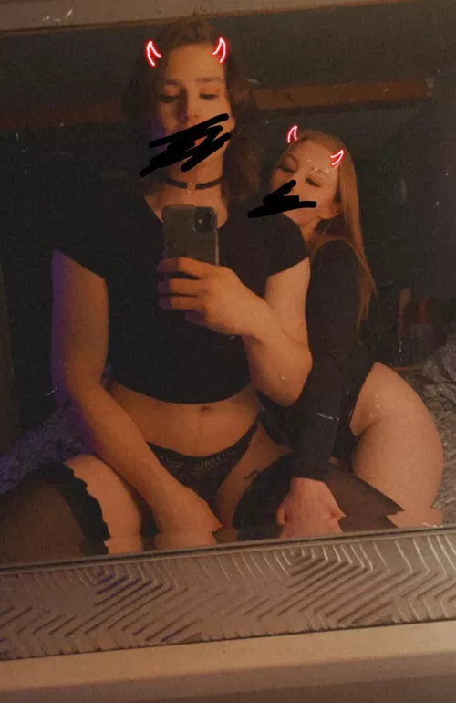 Dressed up and did our makeup today 👅💅