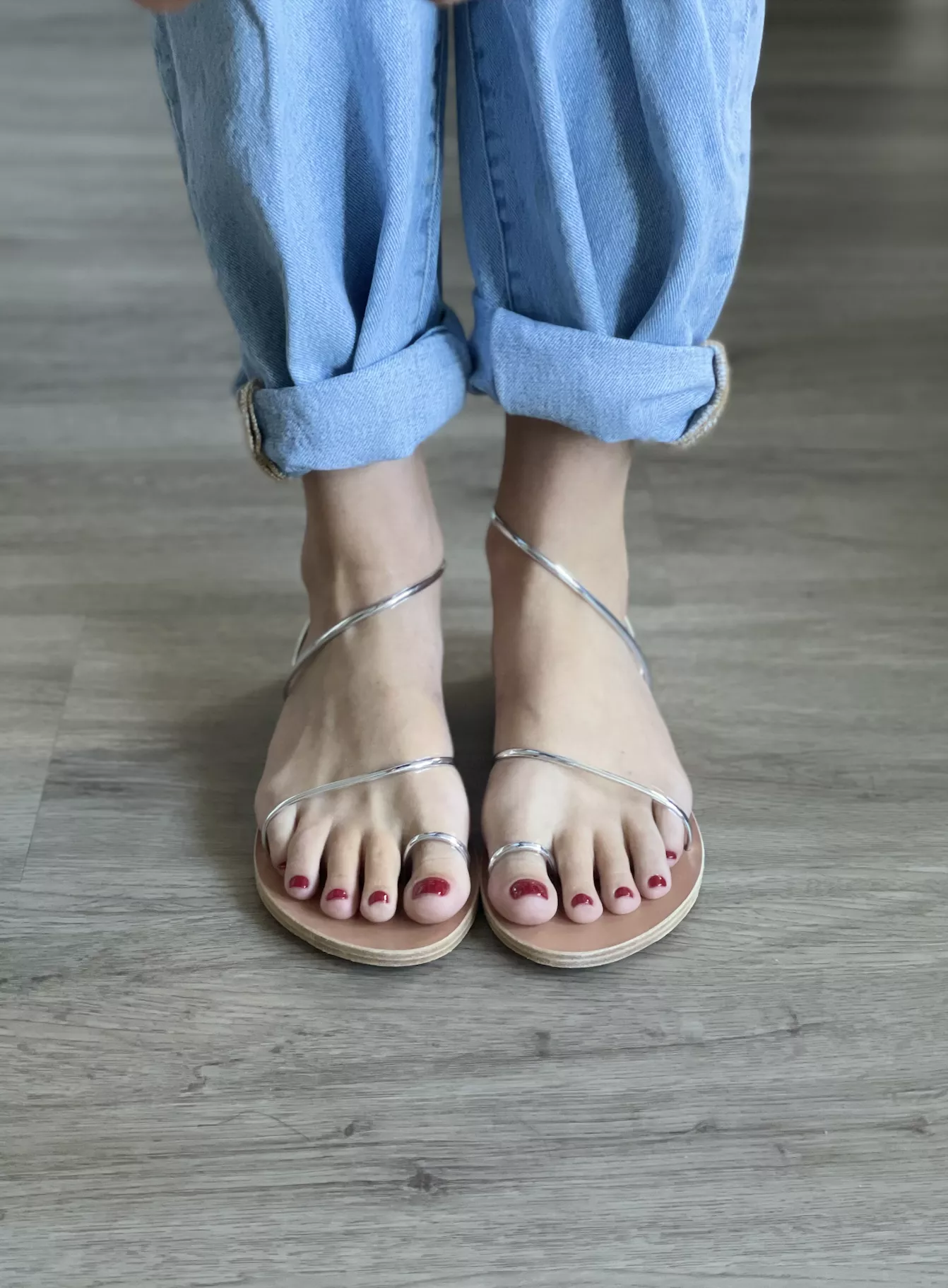 First time with red toes in a while! Who likes them? ❤️