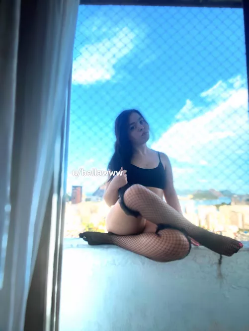 Fishnets with a hot view