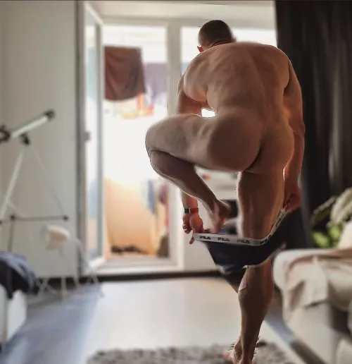 🙇🏽‍♂️Good afternoon🍑