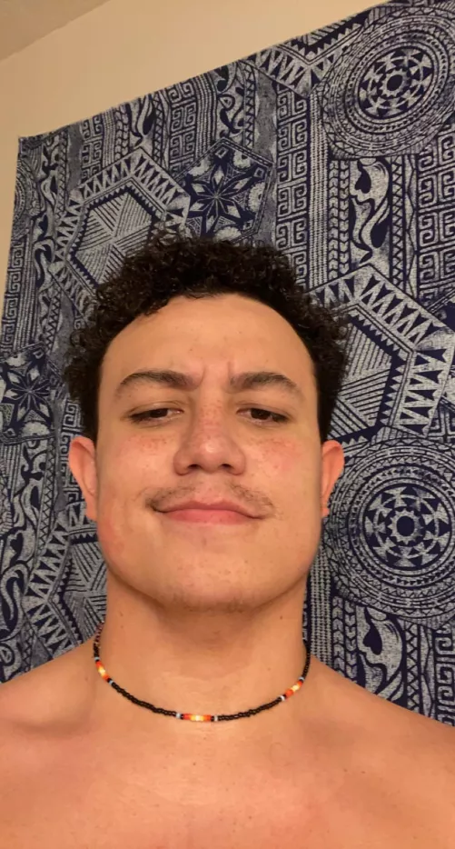 Hmuuuuu 19 about to be 20 Lolol