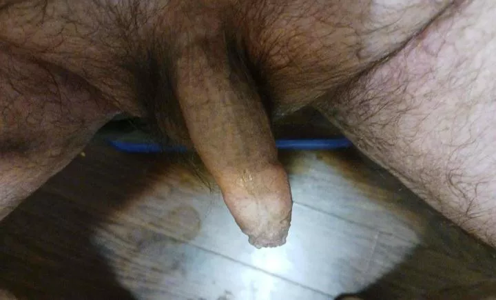 howd you like to suck my little dick