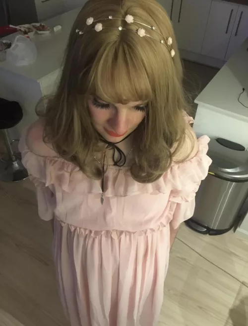 I can see the attraction die in girls eyes when they see how much of a sissy I am, they always tell me I might be gay and dump me, giving me a kiss on the cheek as they leave while I sob