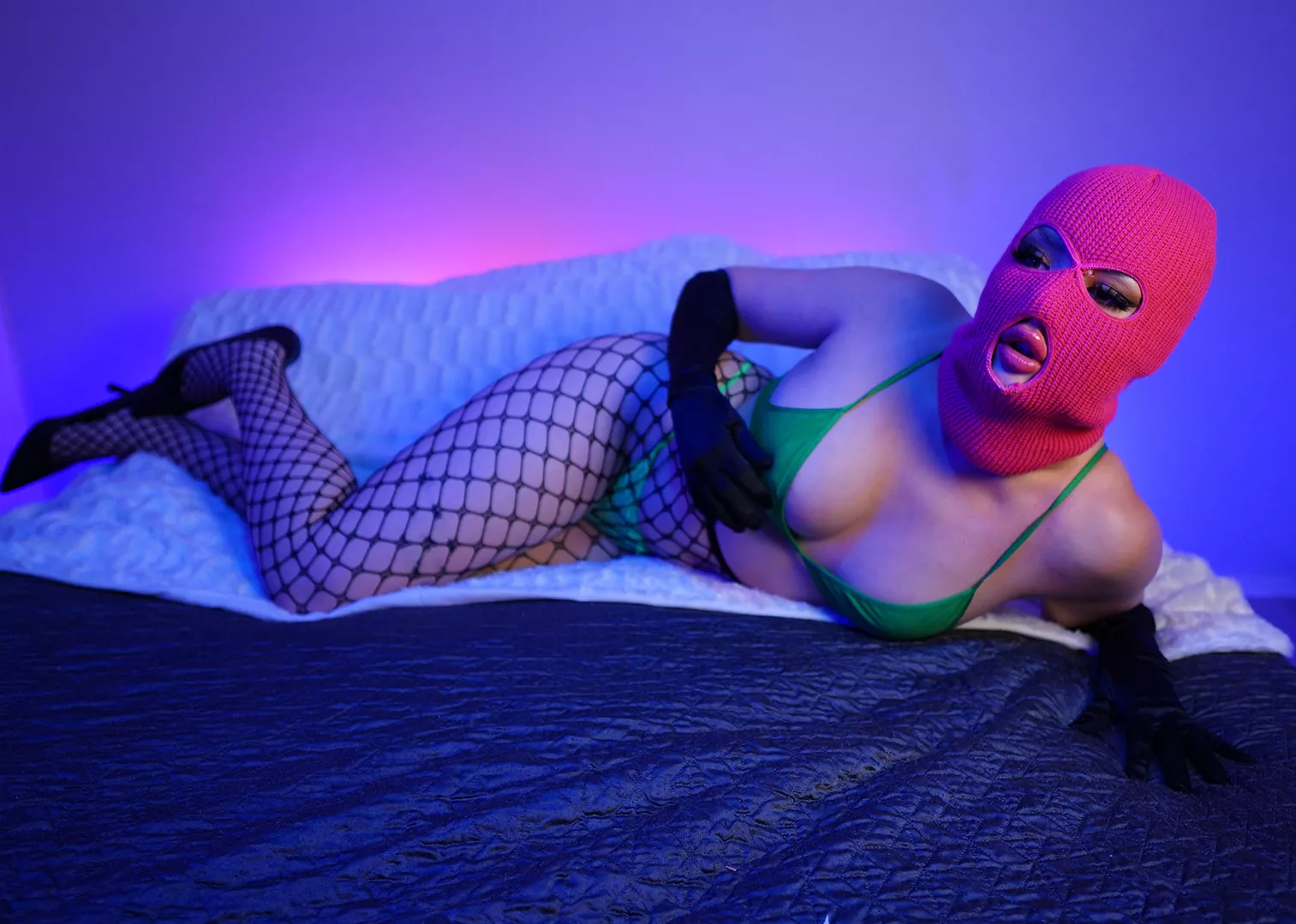 I pretended this photoshoot was for hubby. Nope. It was for strangers on reddit and making them want to fuck me..