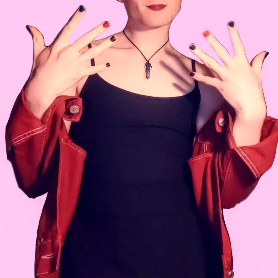 I was going for hex girl what do you think? 😊