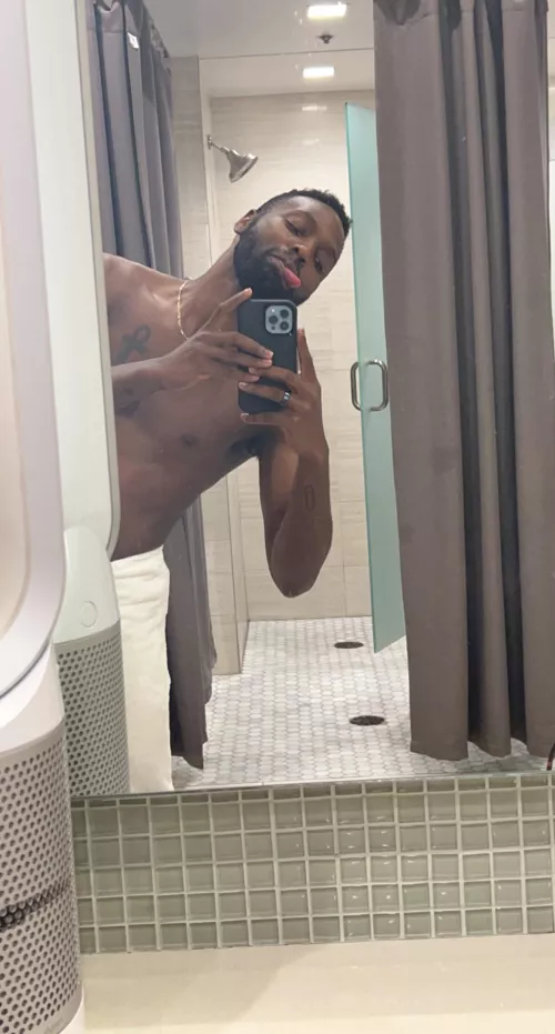 If you didn’t take a selfie did you really go to the gym.