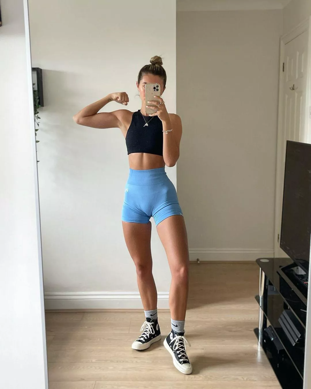 IRTR Tight blue shorts