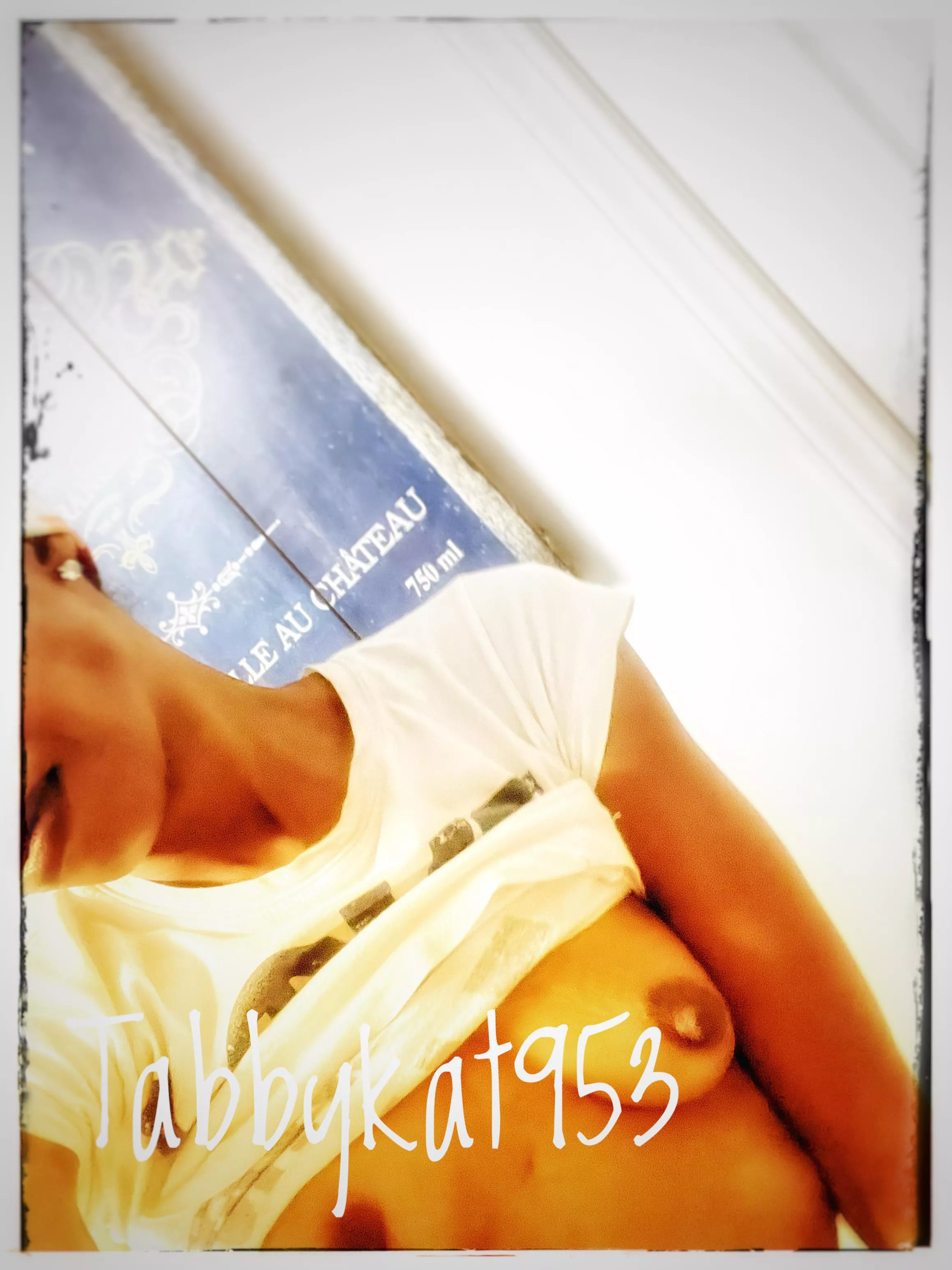 It’s a Braless Friday Night 🤭