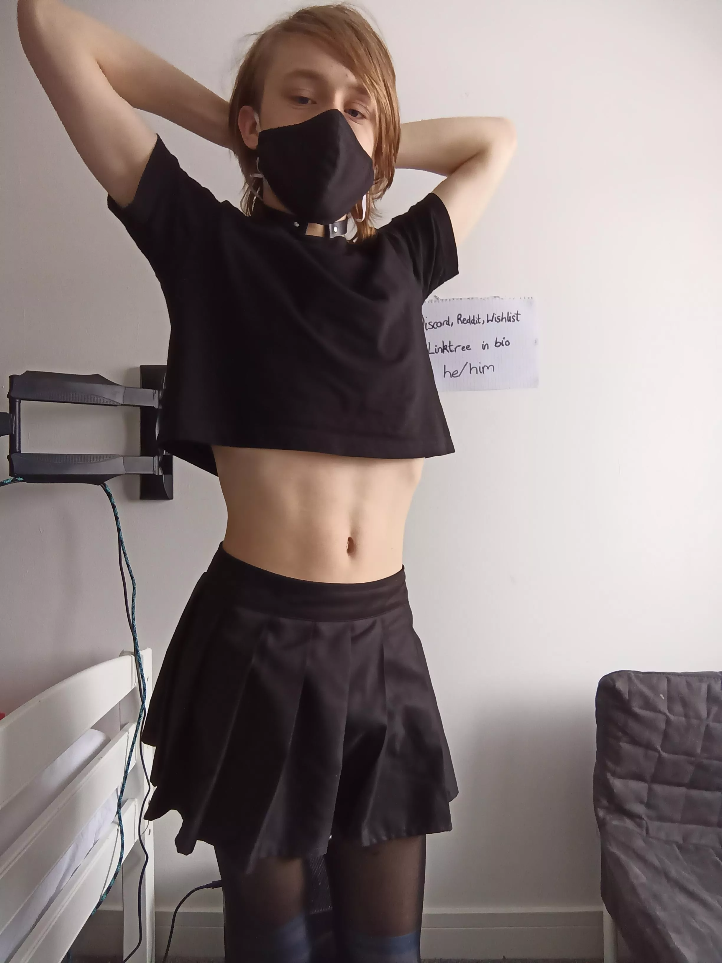 It's snowing today so naturally this is what I put on this morning