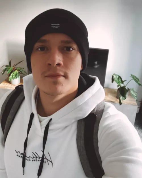 It’s starting to get cold out. ?/10 🇬🇧