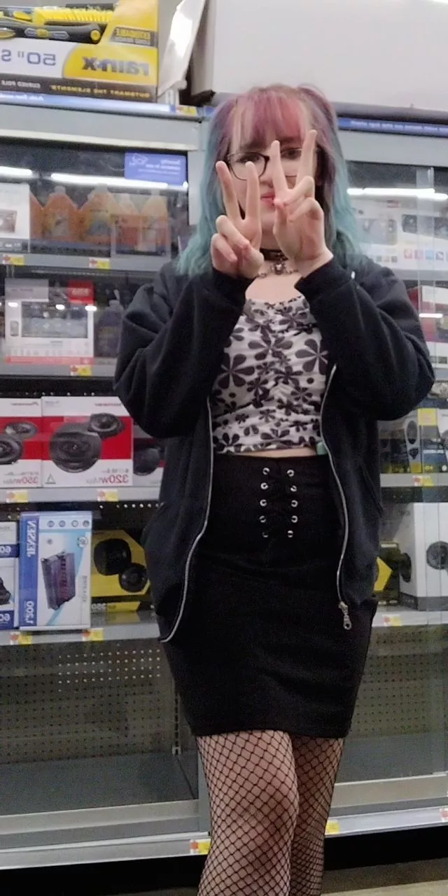 I've had my hair this color for a month and I'm bored:/ any recommendations?