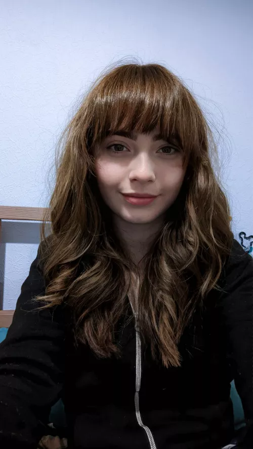 Just got bangs for the first time, do I suit them?🙈