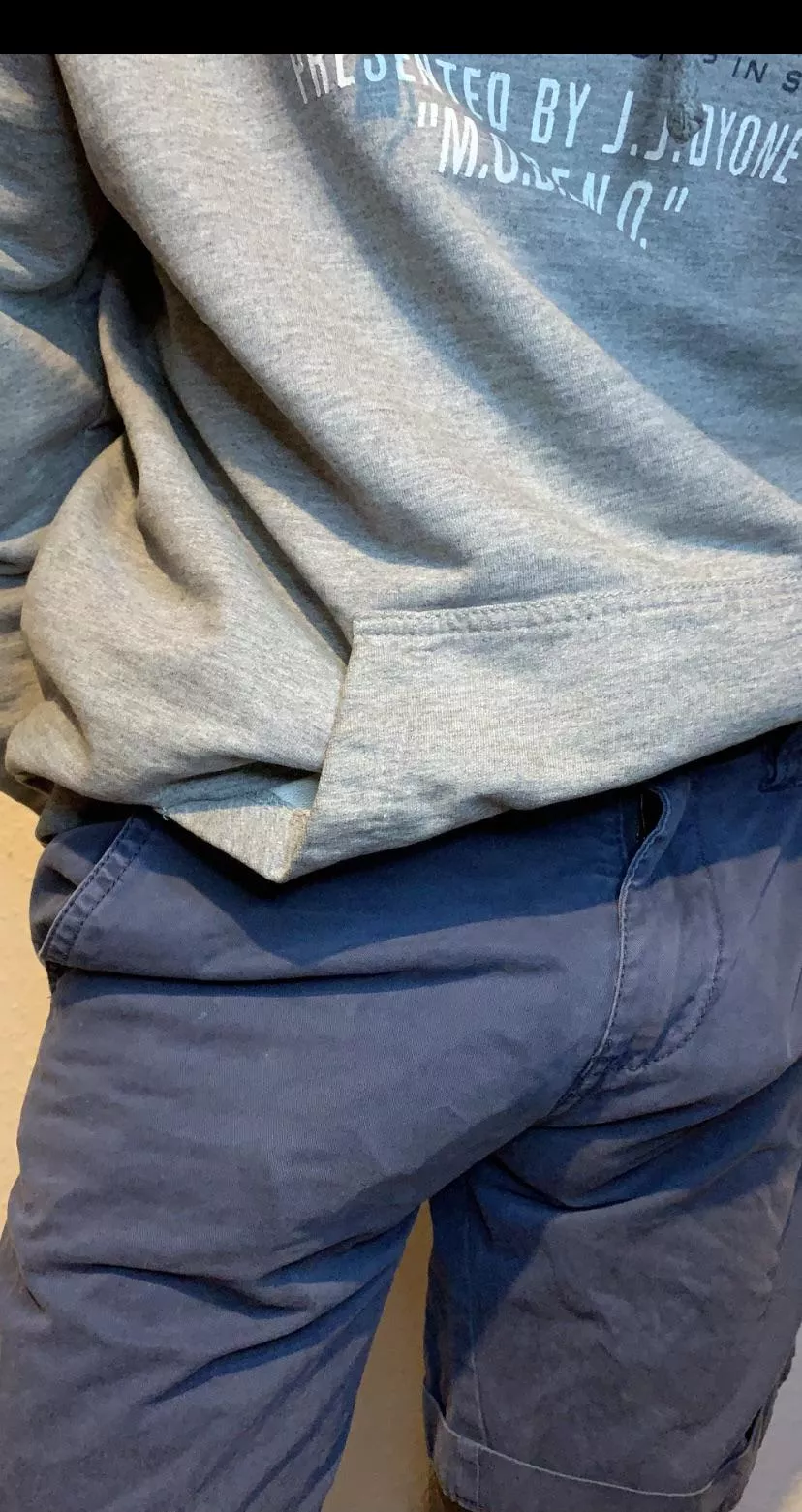 just went grocery shopping. nothing suspicious