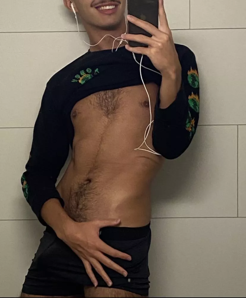 let me stretch you out bro