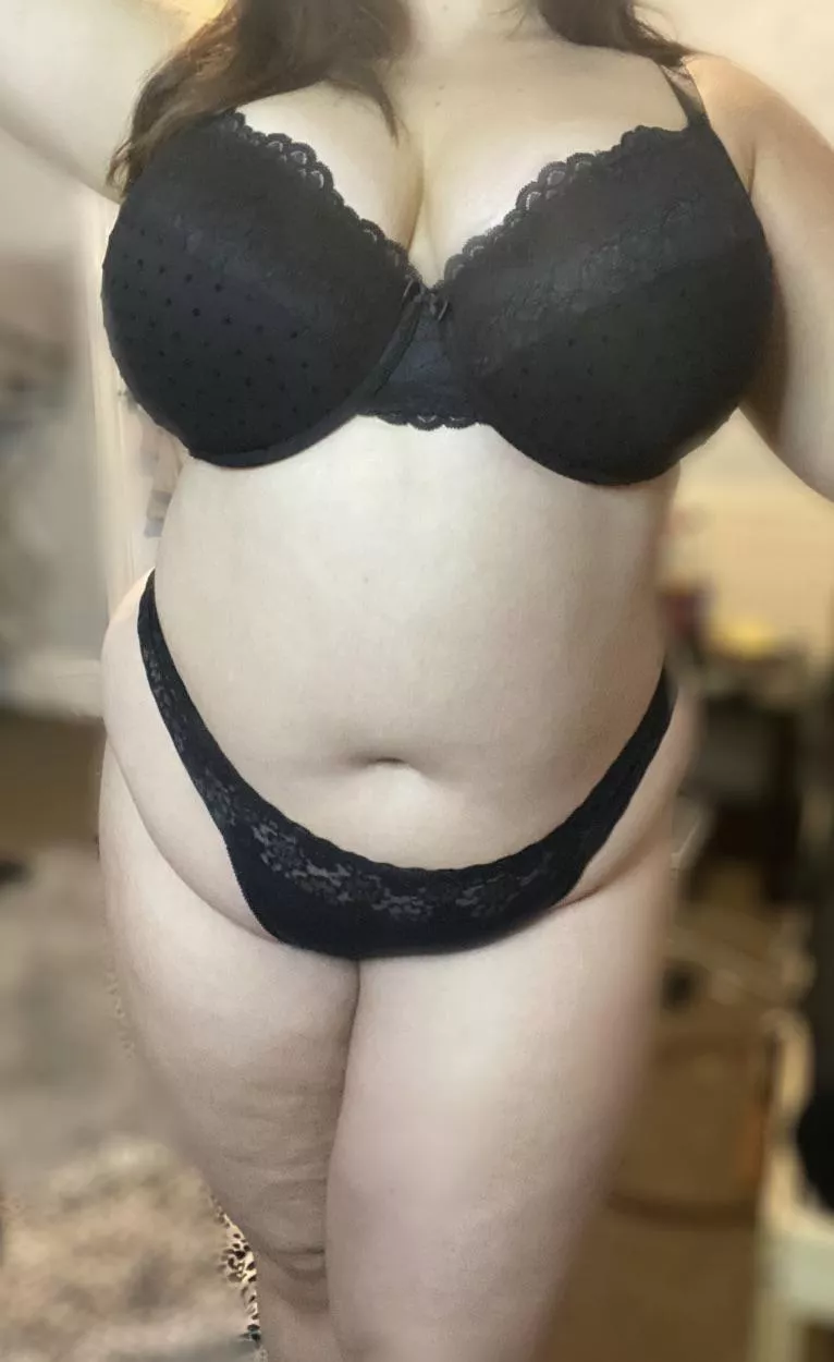 lets see, does it always have to be full nudes that get noticed