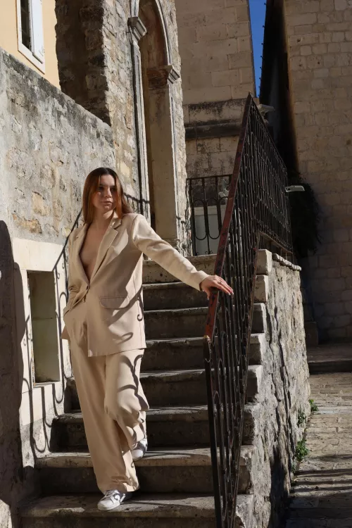 love the combination of modern style and old architecture 😊😜