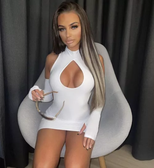 Lucys tight white dress