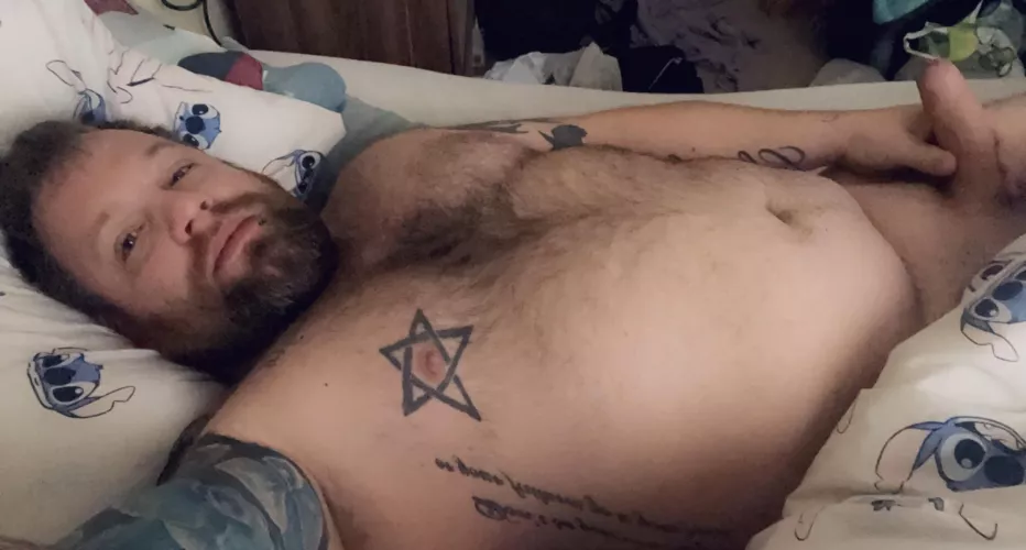 Morning wood & nobody to chop