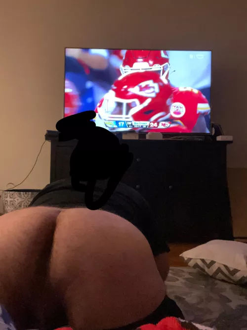 My favorite way to watch a game. Luckily my skins glass door is behind me so people can just come in and use my anonymously
