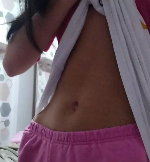 My GF's belly is cute, isn't? ❤️