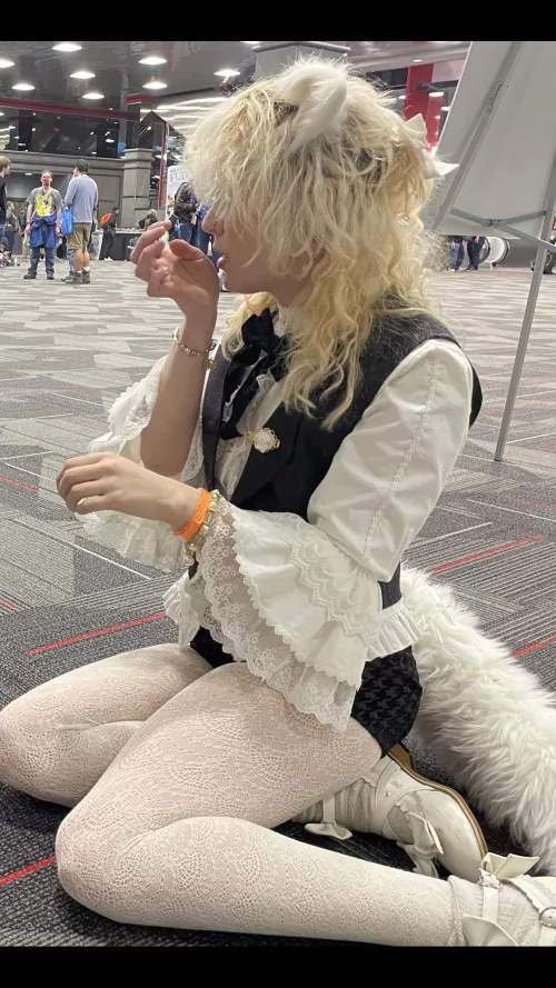 nature cam at a furry con