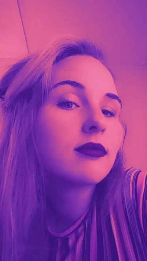 Need some attention bad 😏