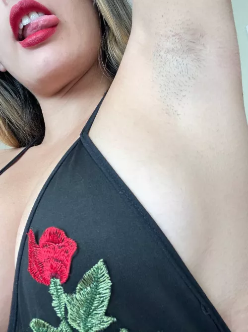 No shower, no deodorant, come play with me