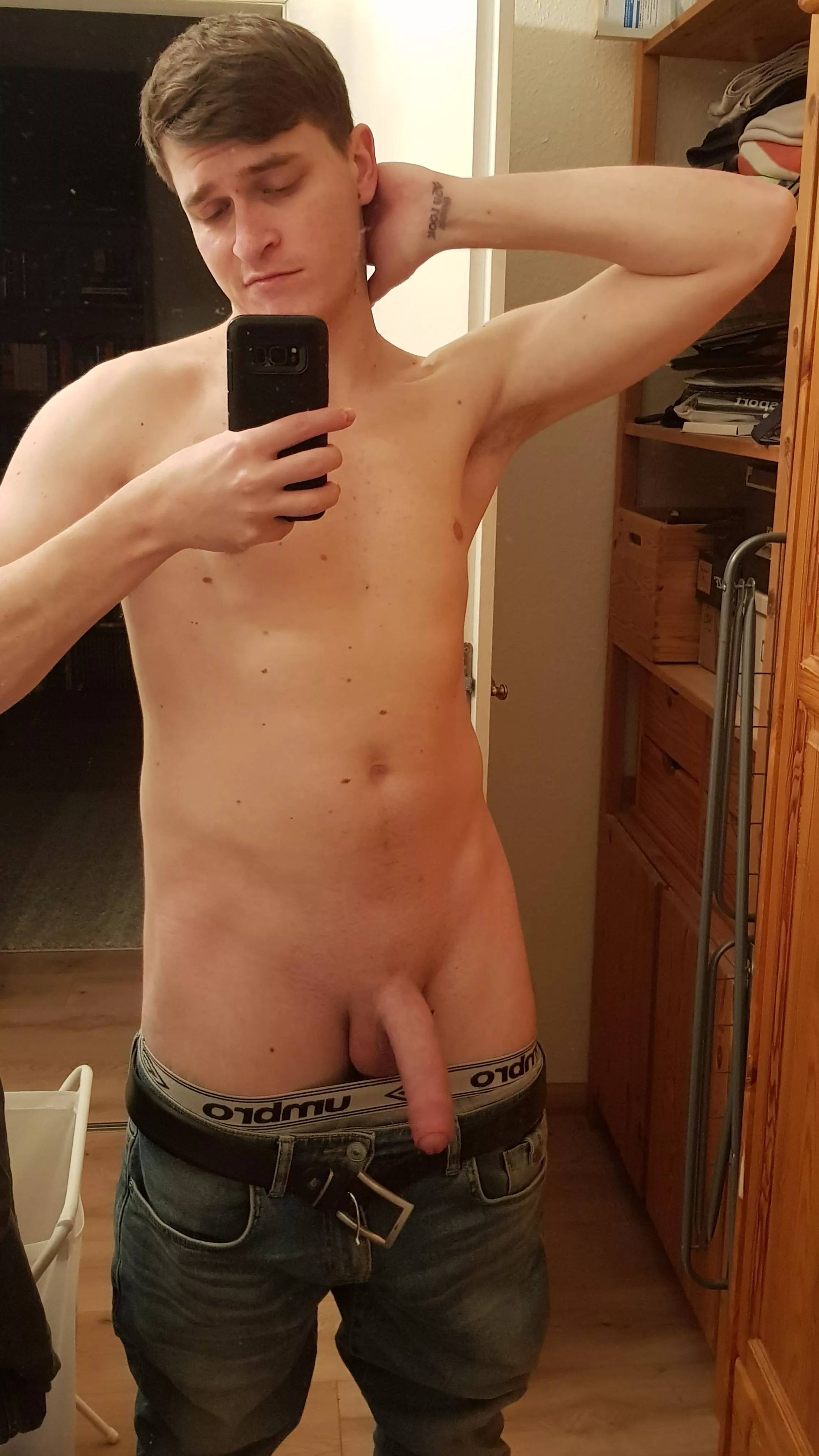 Out of the club and in need of someone who makes me hard