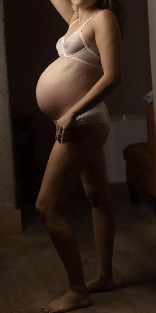 Petite Prego such a beautiful body