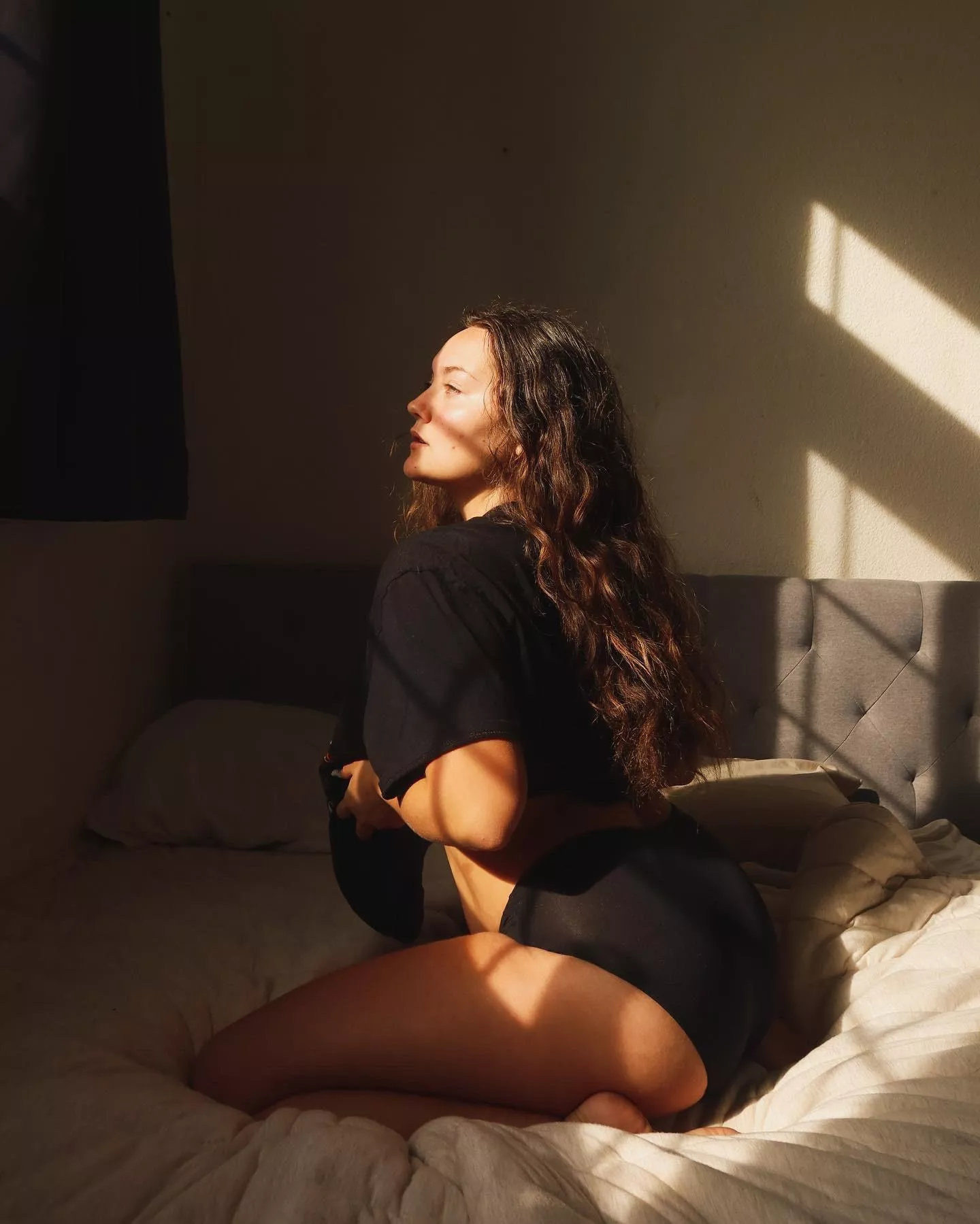 So curvy even in a big tee