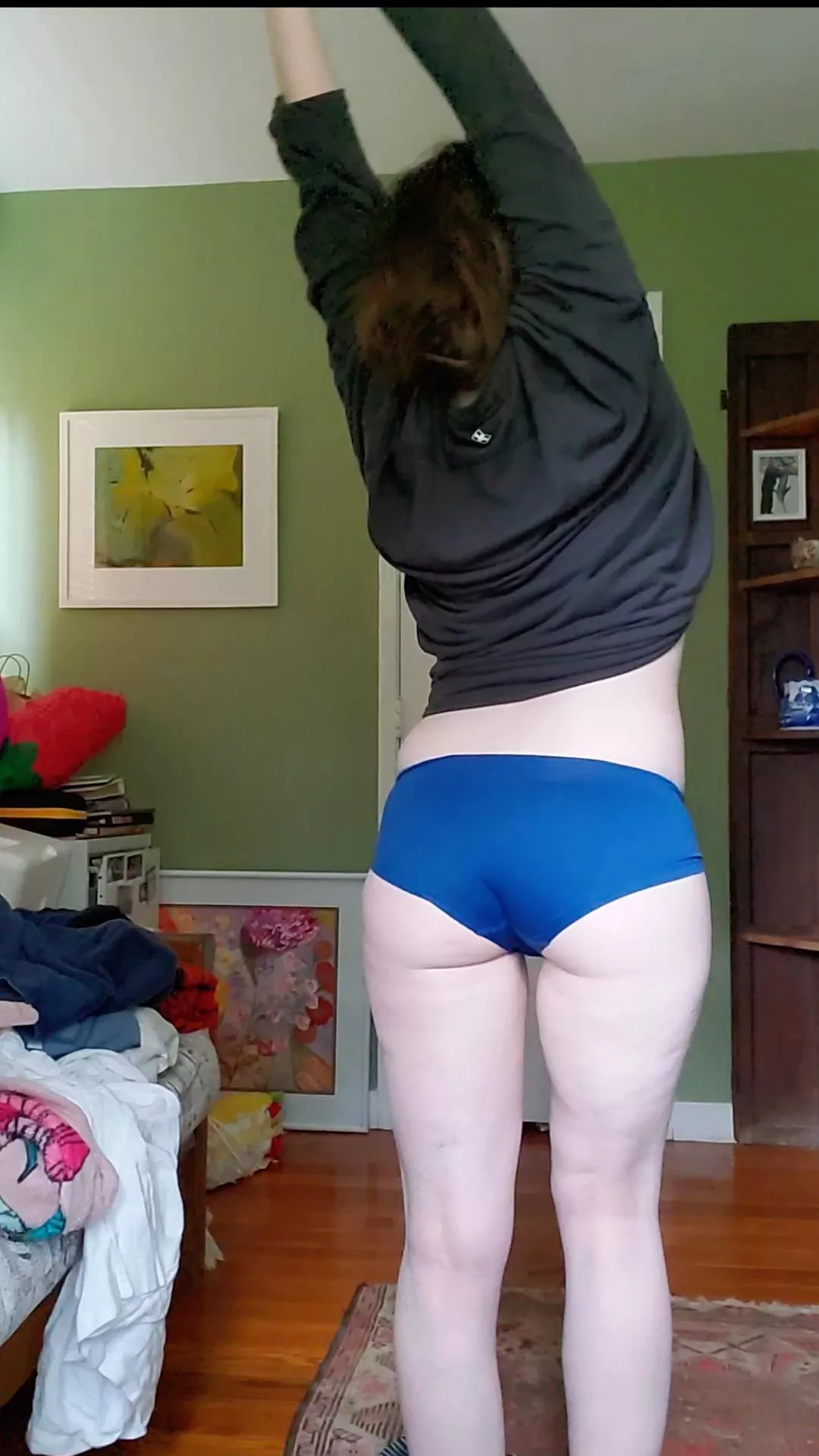 Stretches [f]irst thing in the morning!