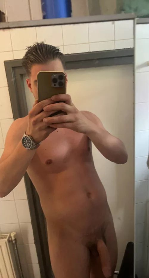 Take a shower with me after some beers and liquor