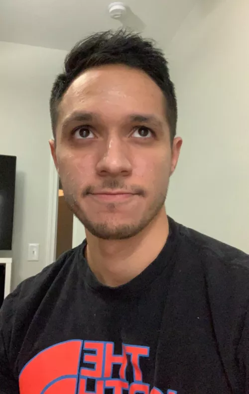 TGIF! Treating myself to a relaxing night with a face mask and ordering in 😍