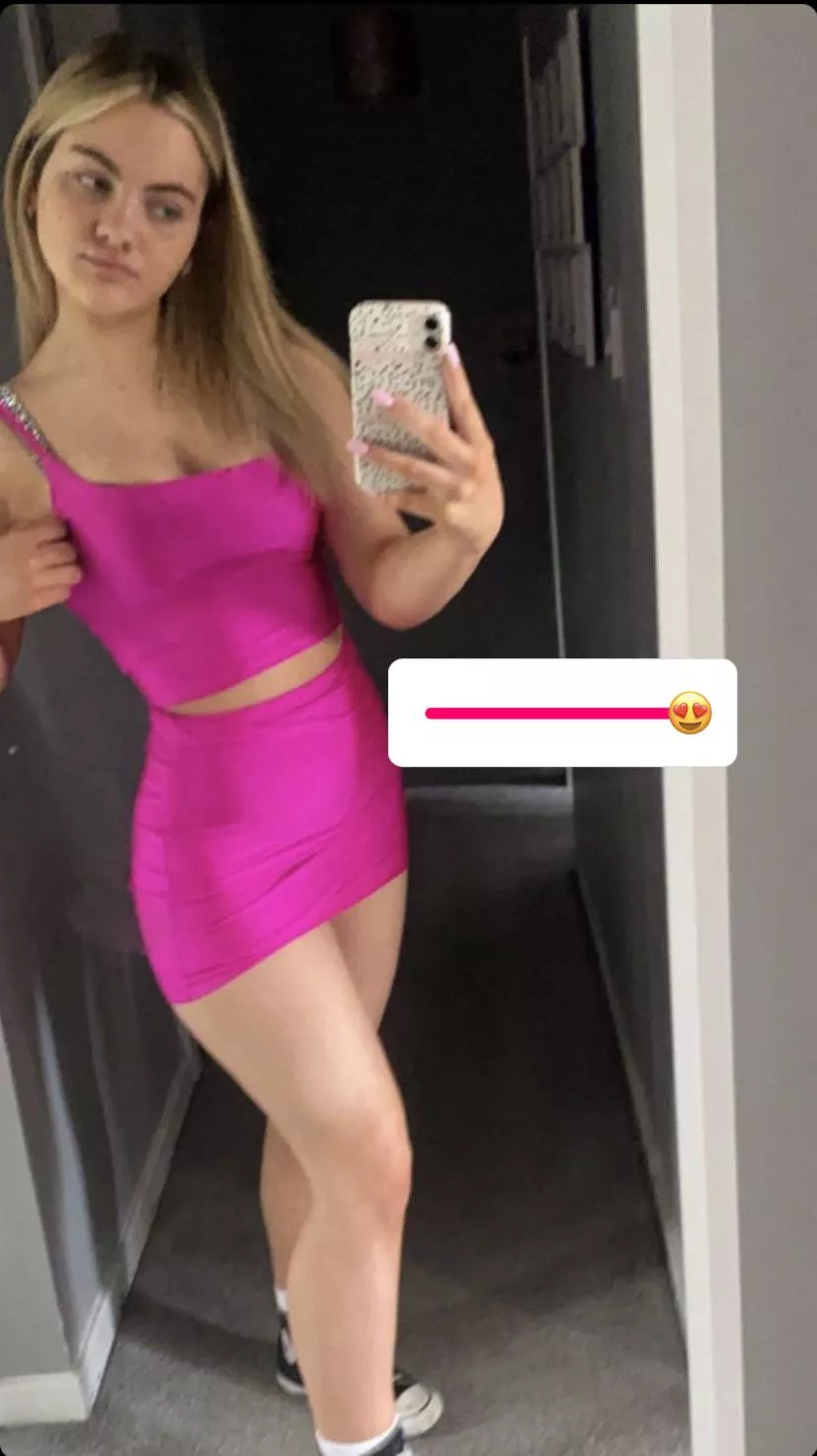 Ur in a room with her, whats the first thing ur doing?