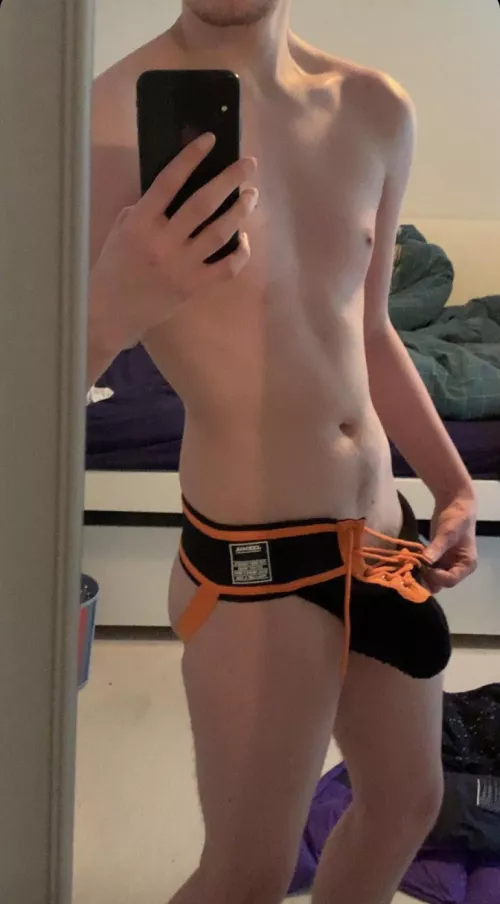 Wanna wrestle with this bulge? ;)