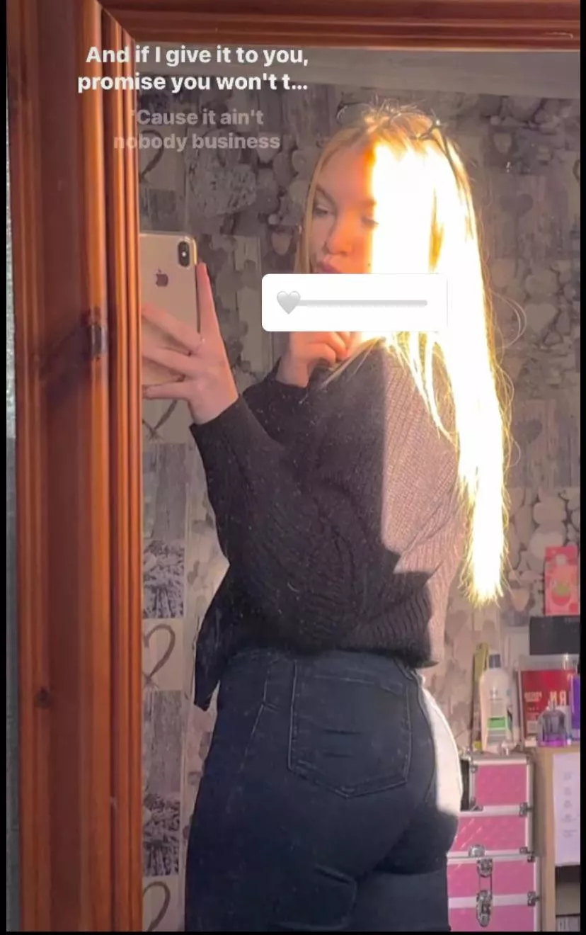 What are u doing to her? ;)