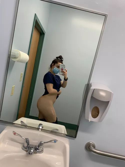 what's a vet clinic without pussy?🐱