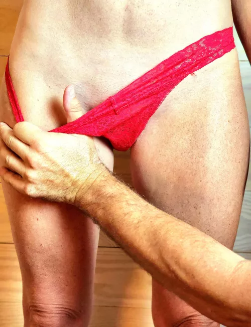 who else wants to help? (f)