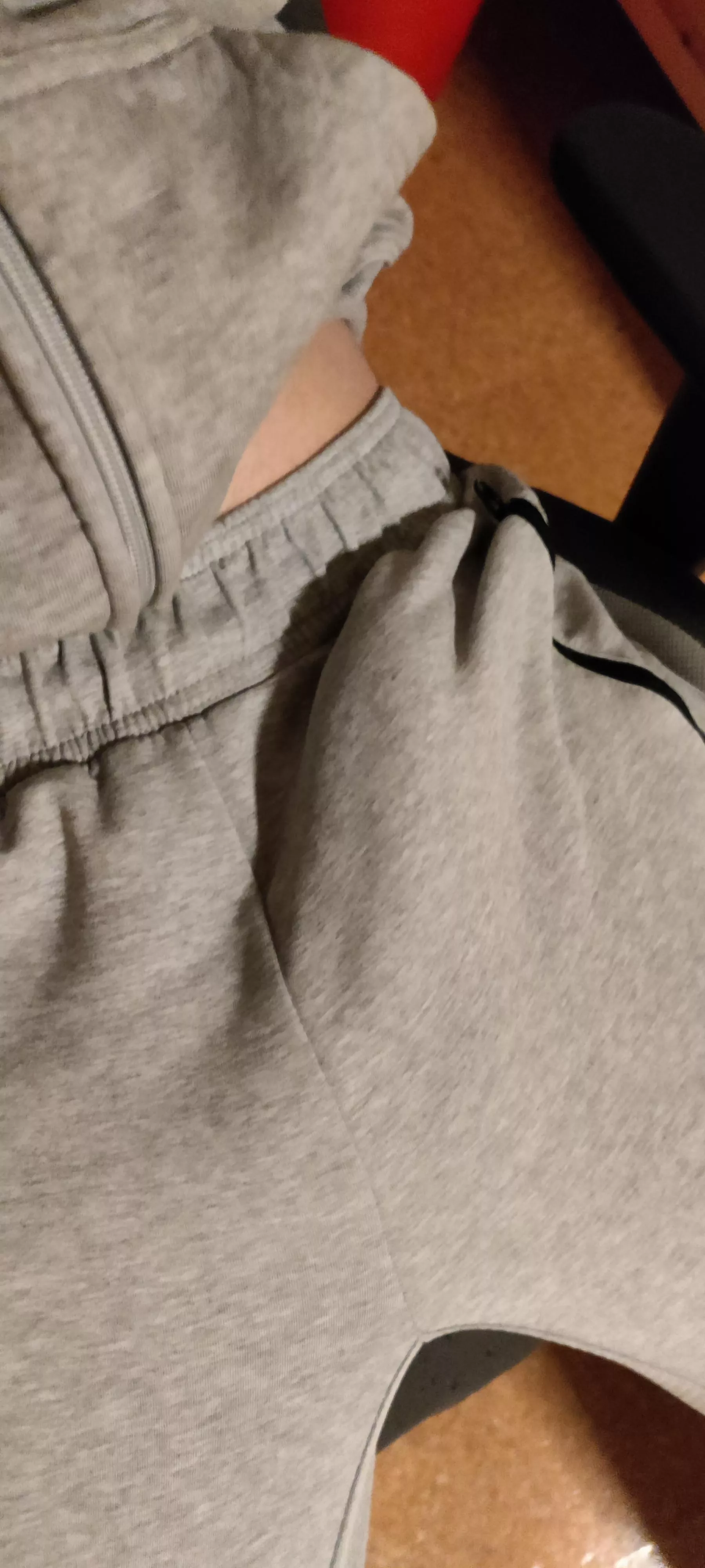 you've gotta love gray sweatpants