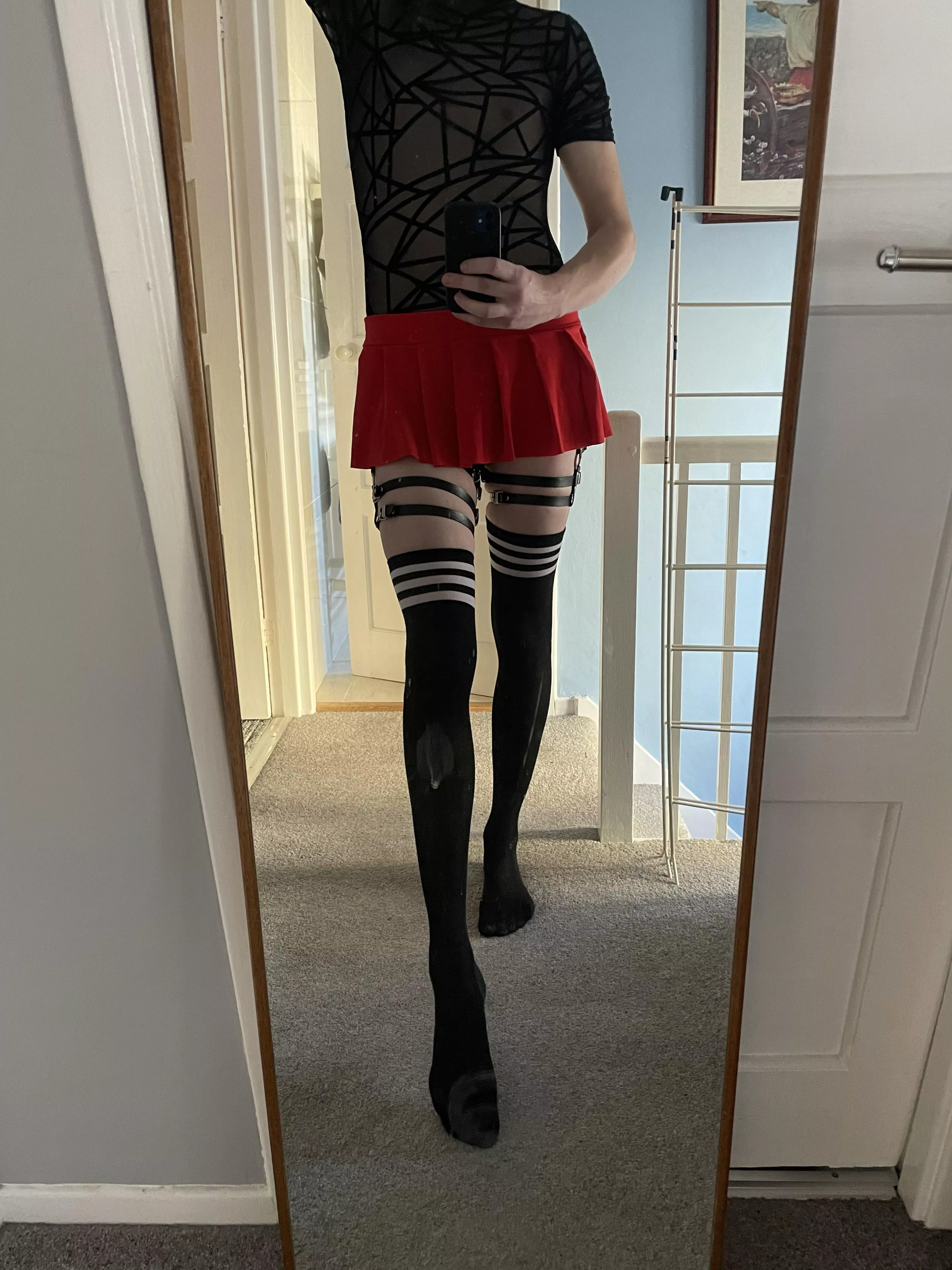 [28]Loving this outfit😍