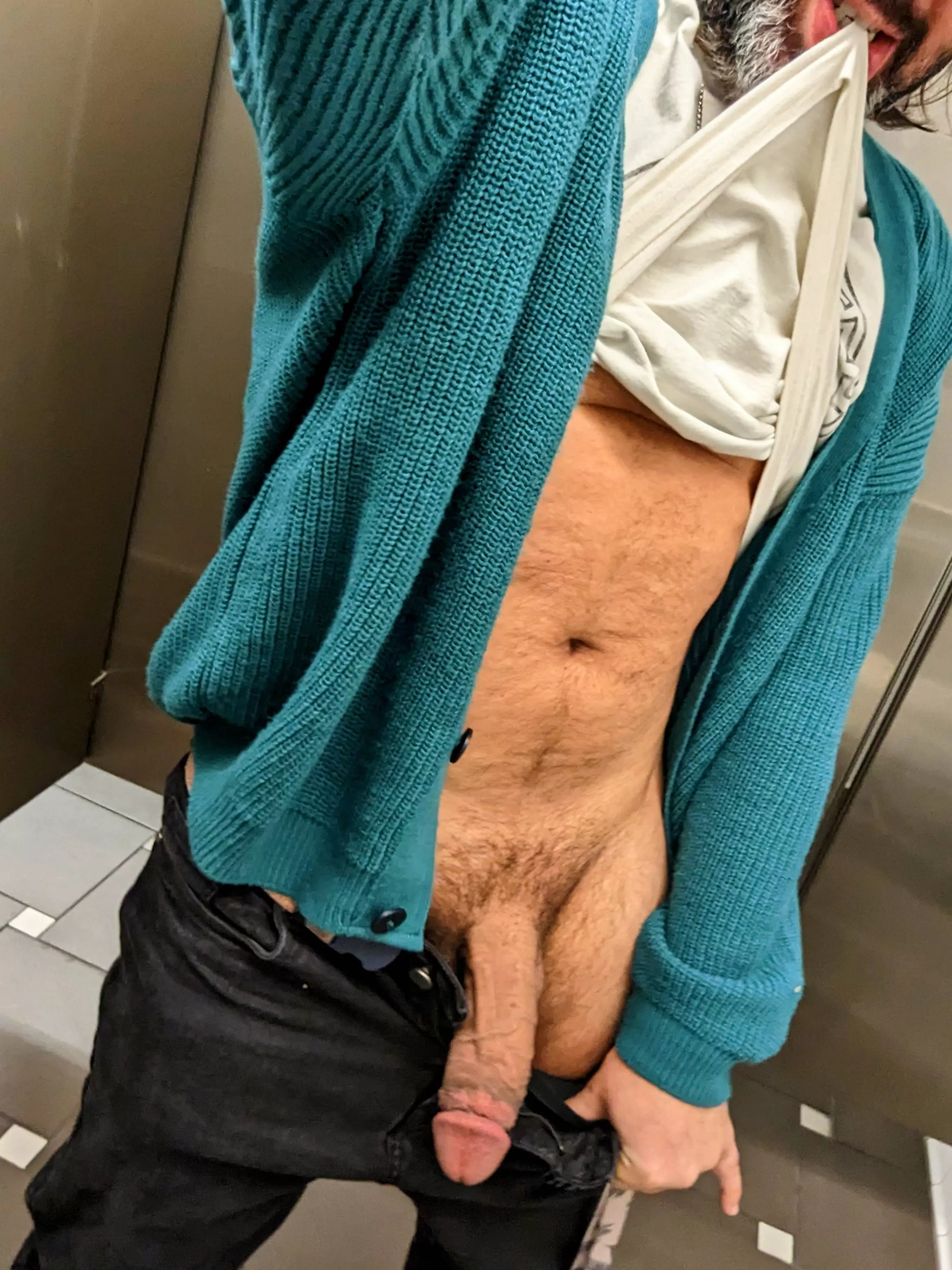 (37) Daddy loves a public bathroom fuck 😈
