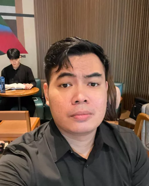 Any takers? Bottom here. Dm please