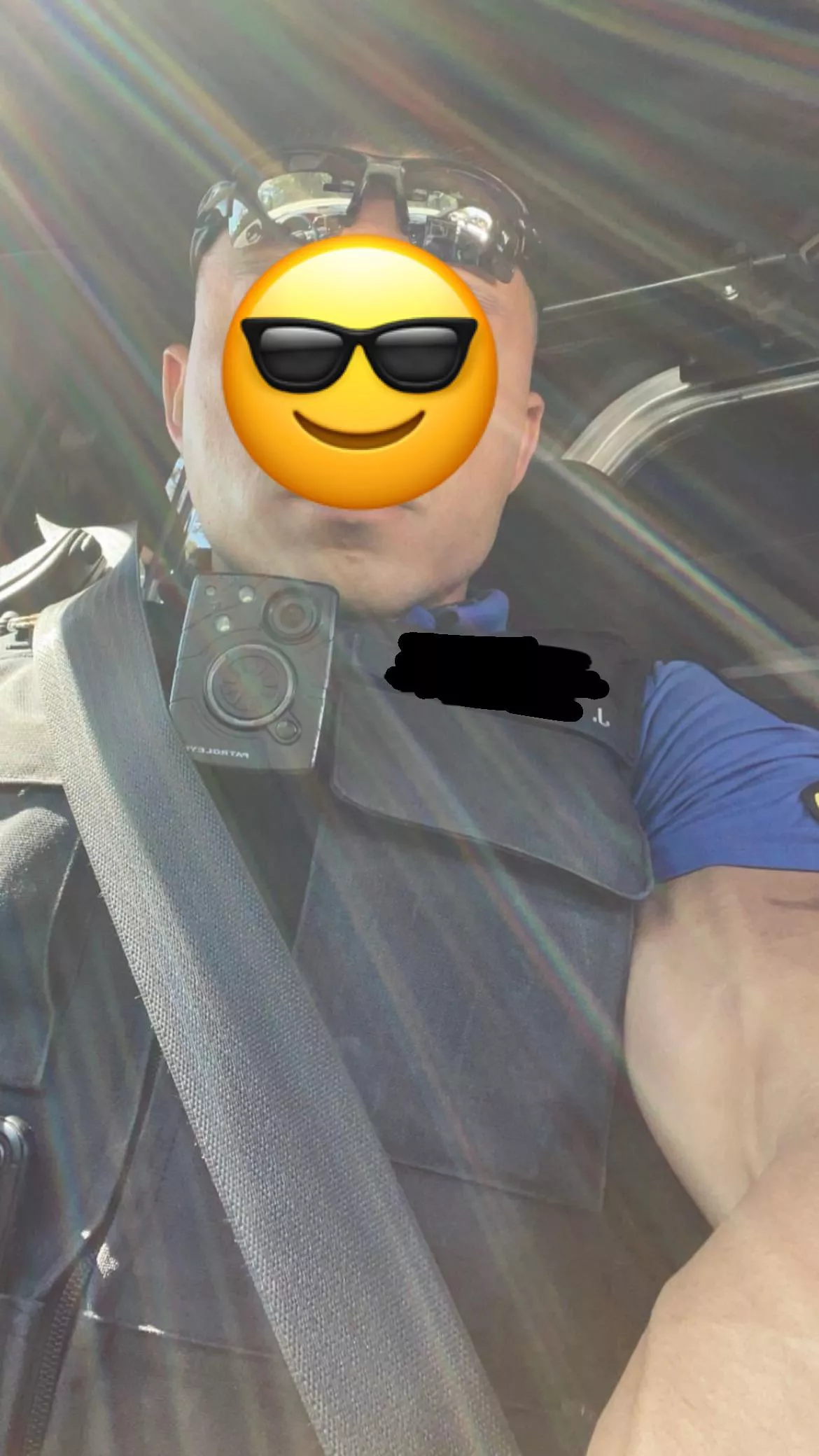 Bored and horny 😏