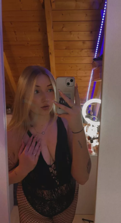 Can you guess my size? 🙈💓