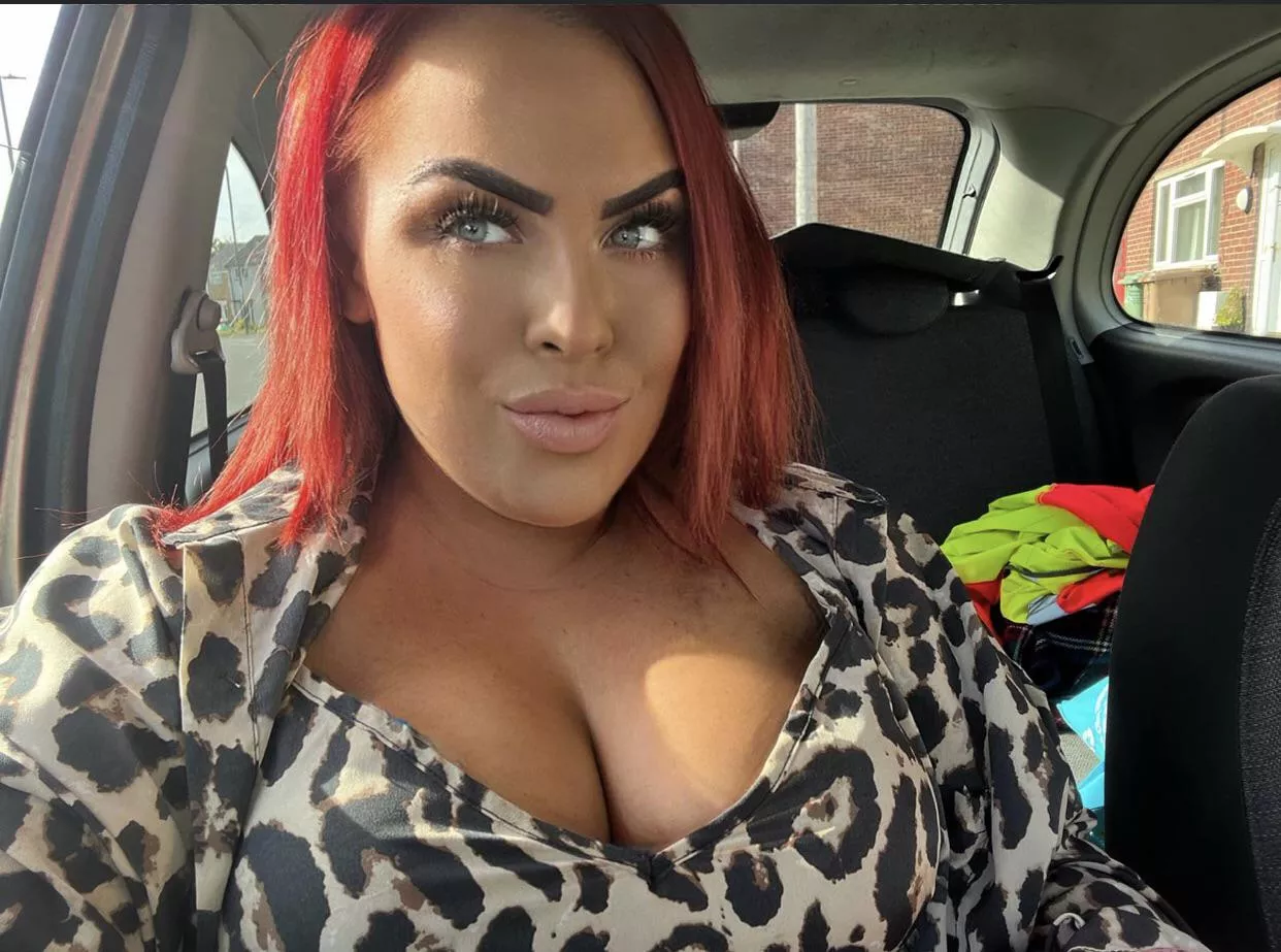 Chav mom: what you doing to her??