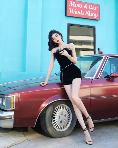 Dress, legs and heels