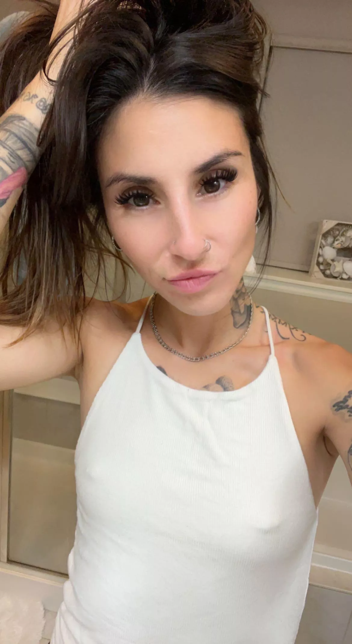 Every day is no bra day around here 😘