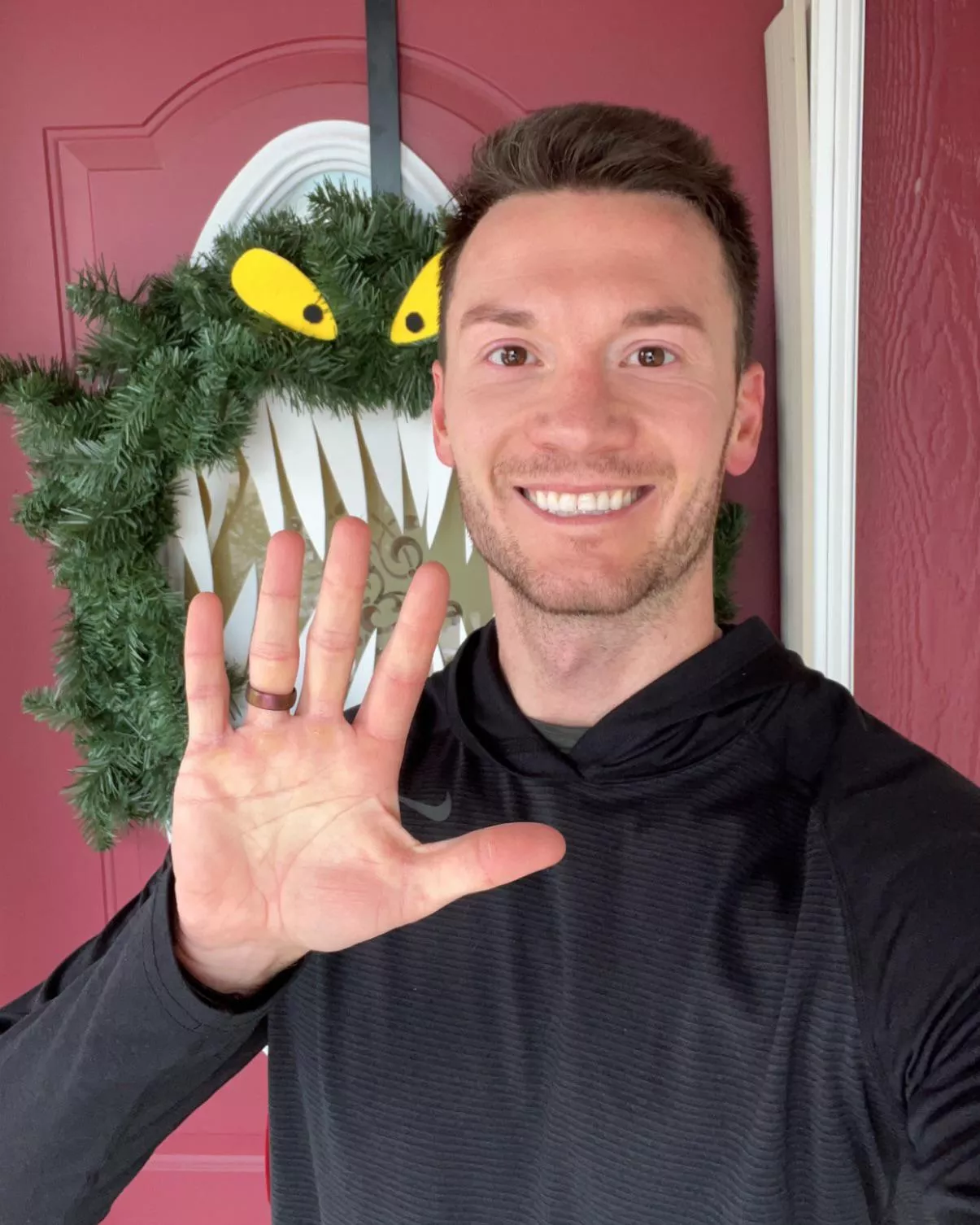 Finished my goal of running 500km outdoors this year! Winter running definitely blows.