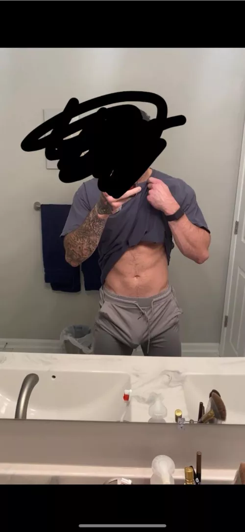 Grey sweats season [m]